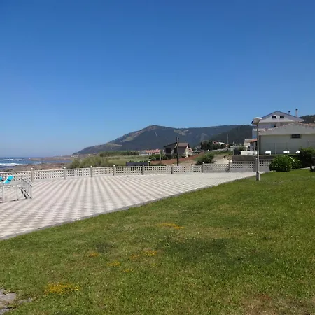 Casa Con Piscina Junto Al Mar Semesterbostad
